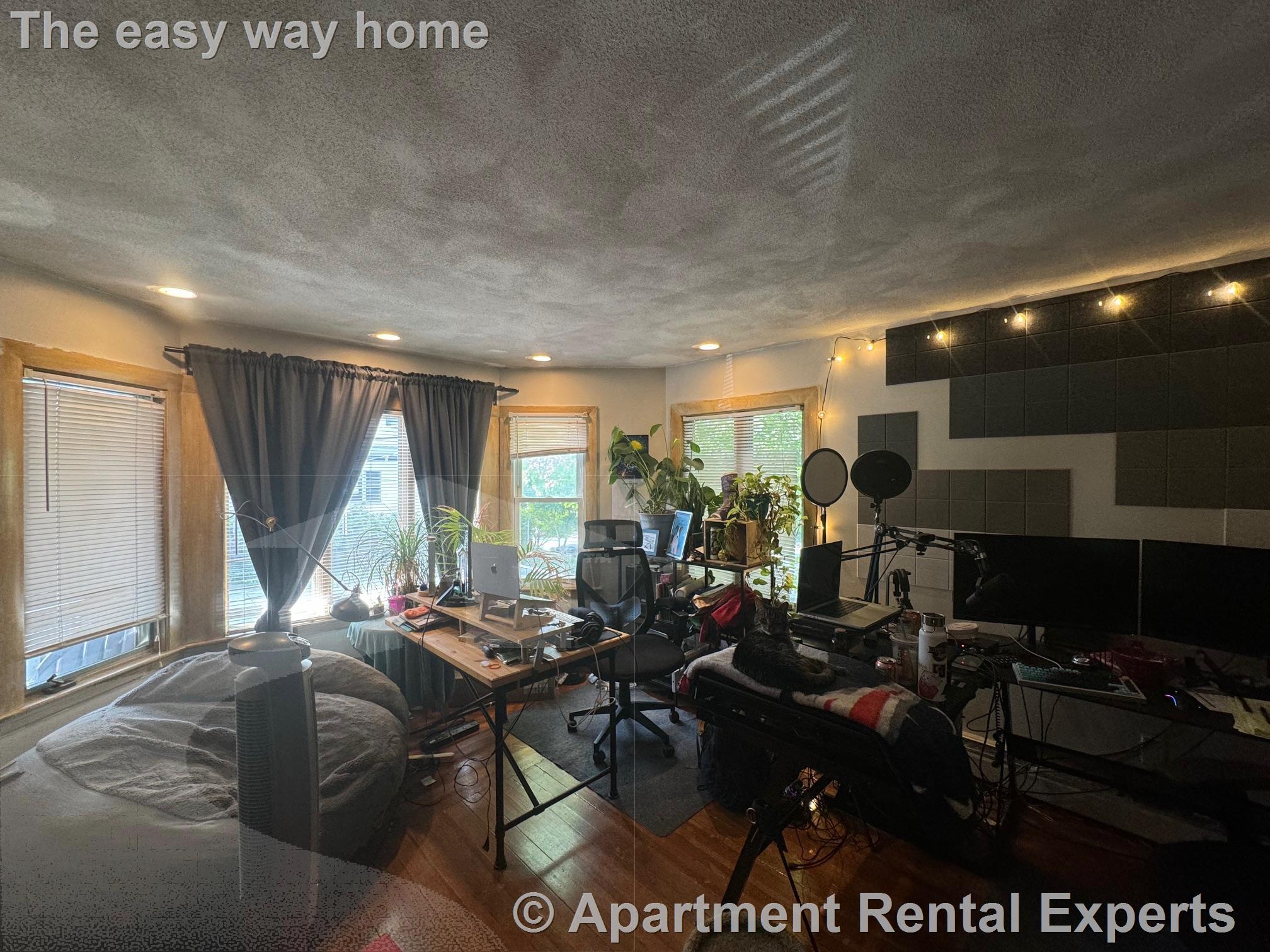 87 Chandler St, Davis Square