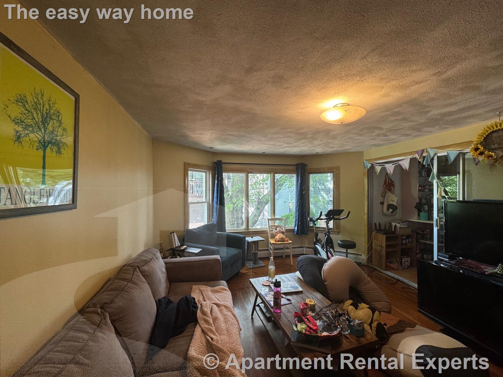 87 Chandler St, Davis Square