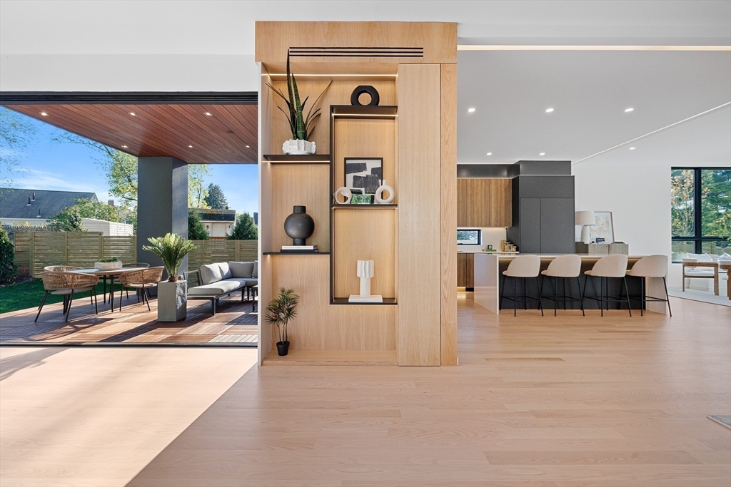 90 Auburndale Ave, Newton