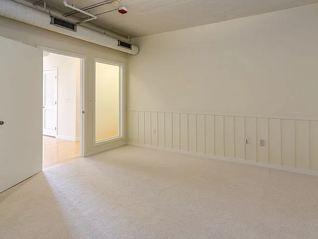 210 South St, Leather District