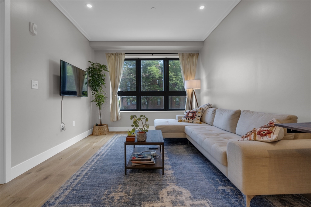 70 Leo Birmingham Pkwa, Brighton