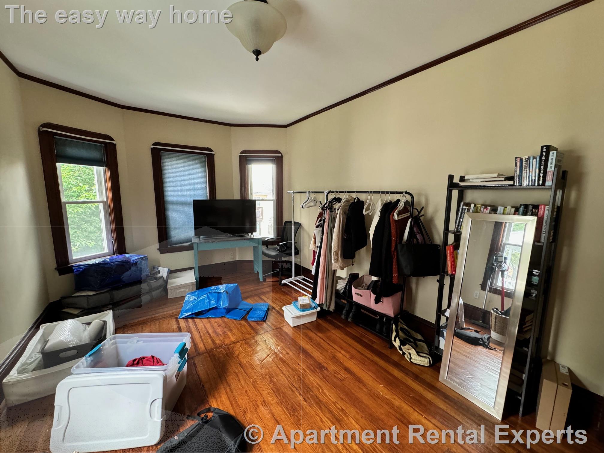 29 Fairmount Ave, Teele Square