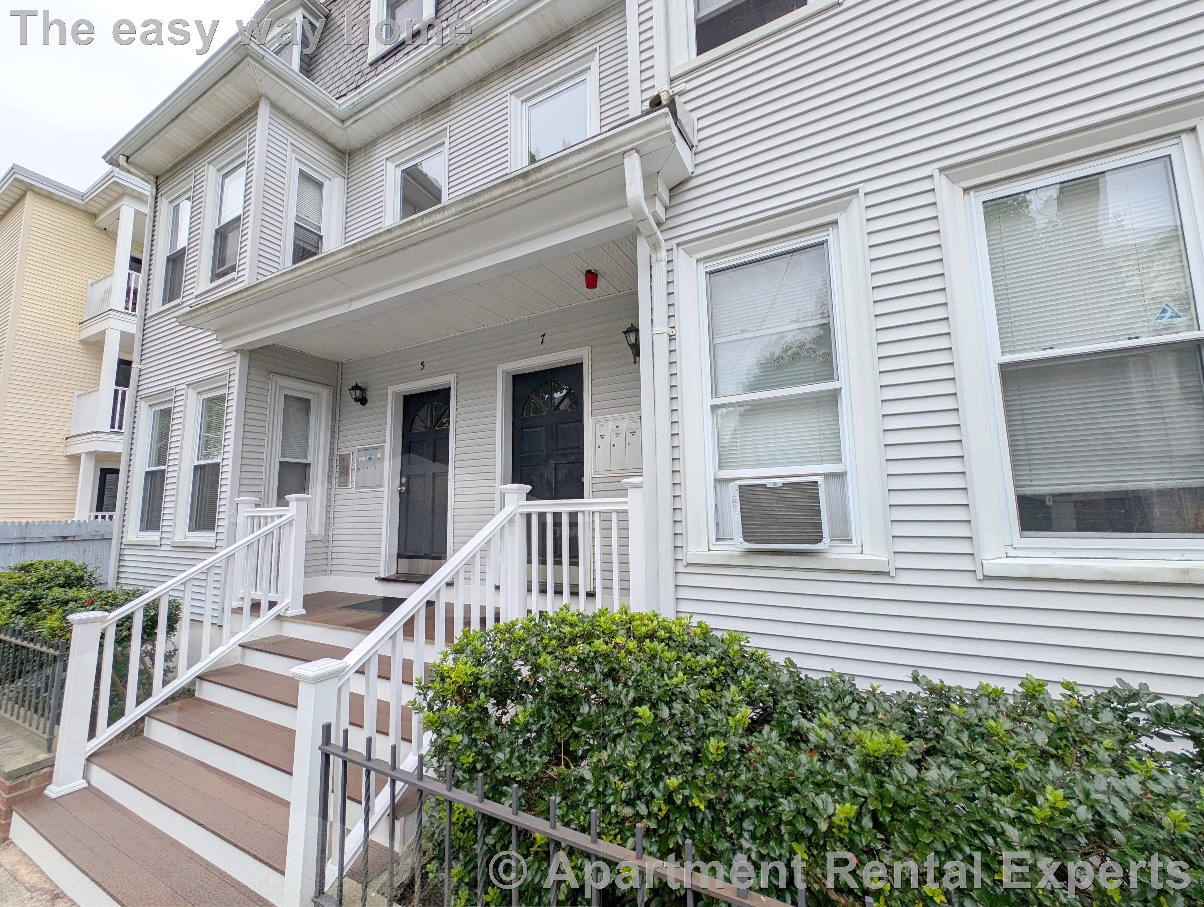 5 Locke St, Davis Square