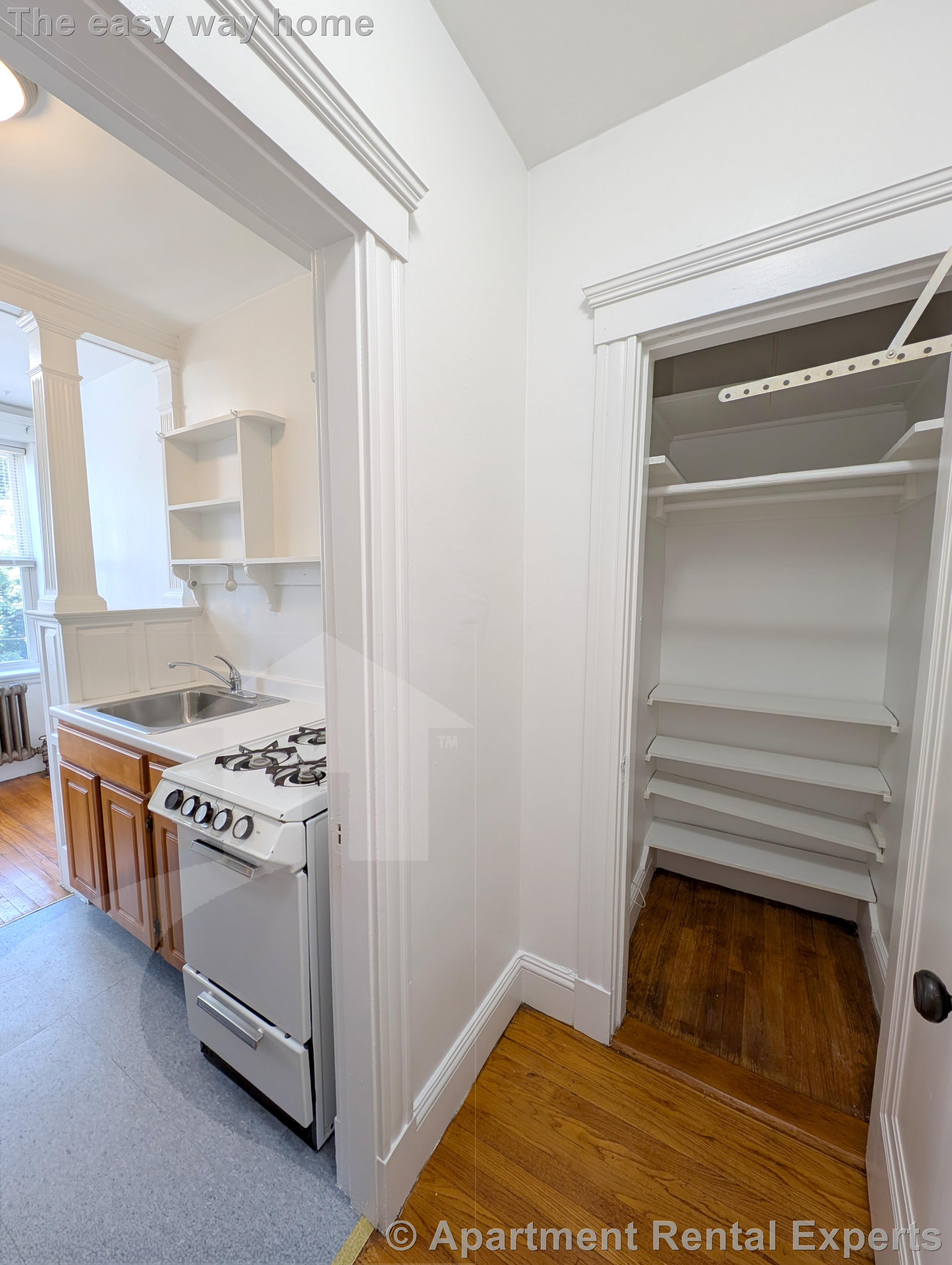 172 Maple St, Malden Center