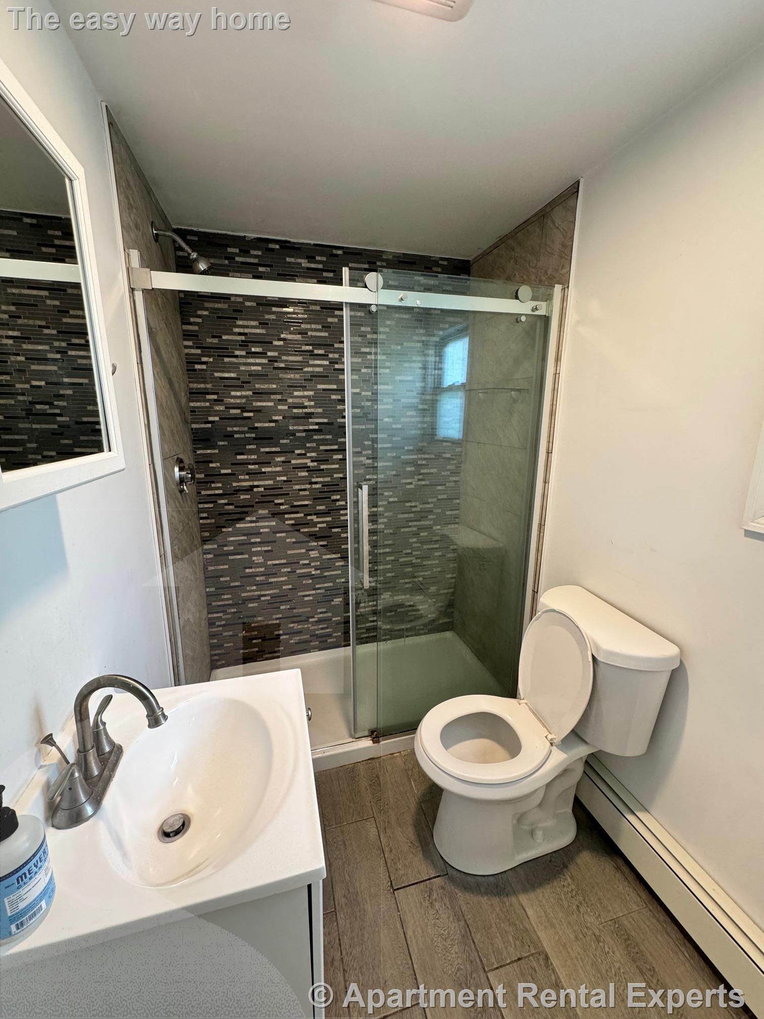 223 Broadway, The Port