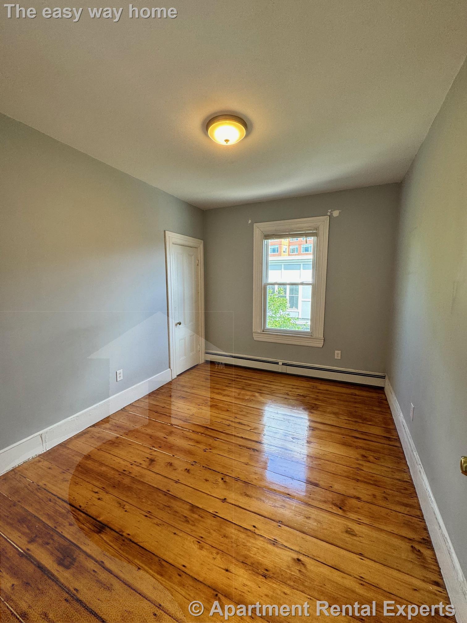 223 Broadway, The Port