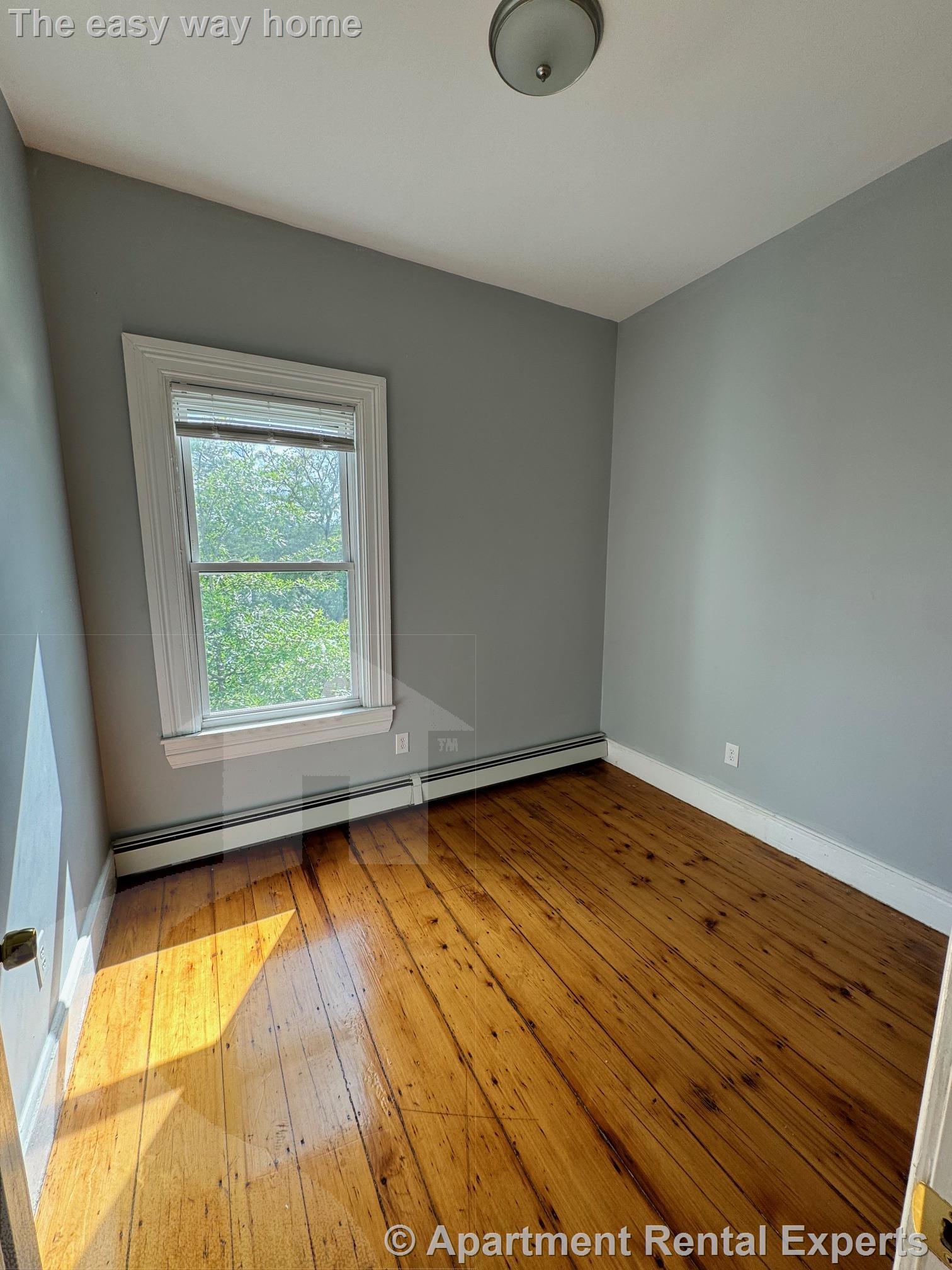 223 Broadway, The Port