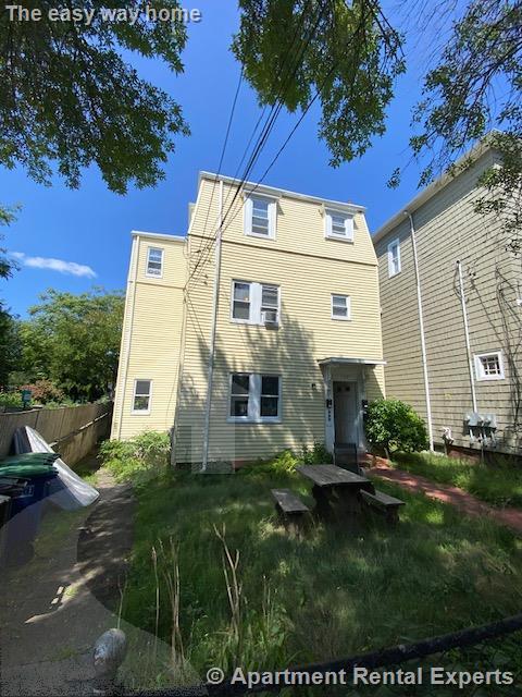 130 Willow Ave, Davis Square