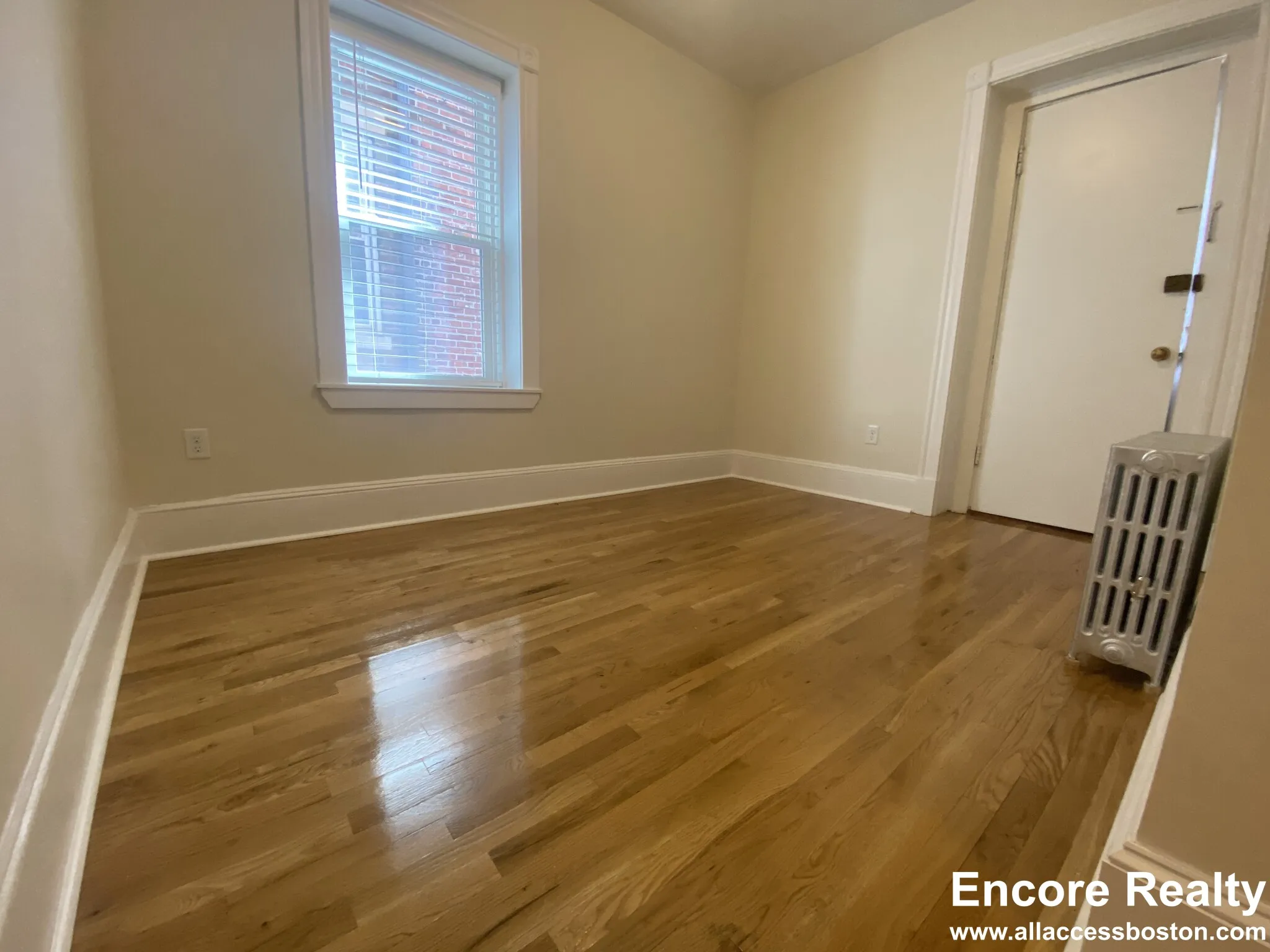 1595 Beacon St, Brookline