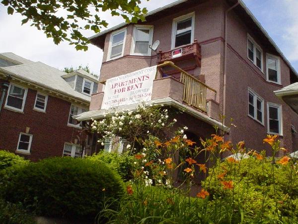 5 bed, 1 bath apartment for rent at 785 Washington St Unit 3, Norwood — photo 2 of 7