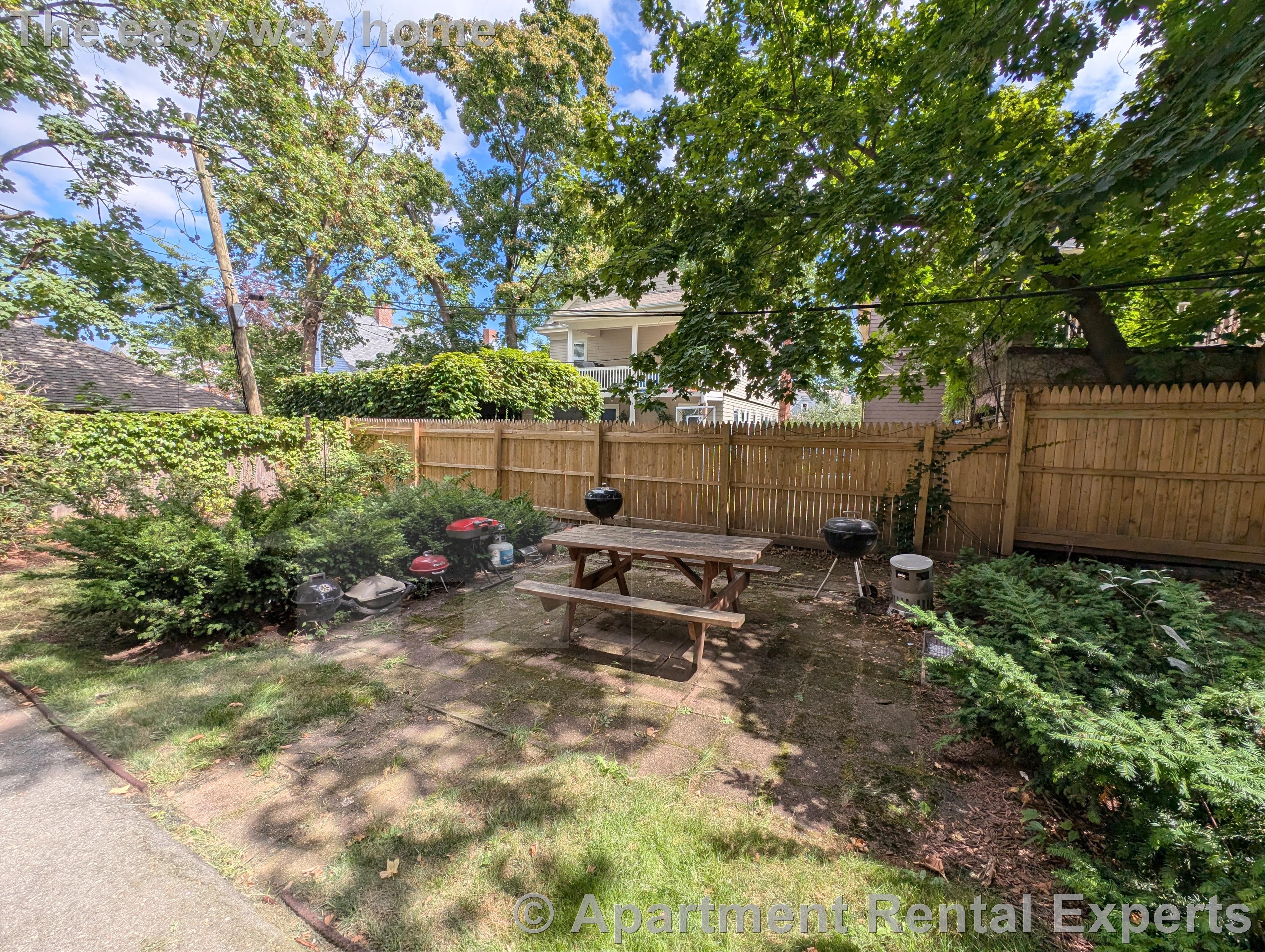 155 Summer St, Spring Hill