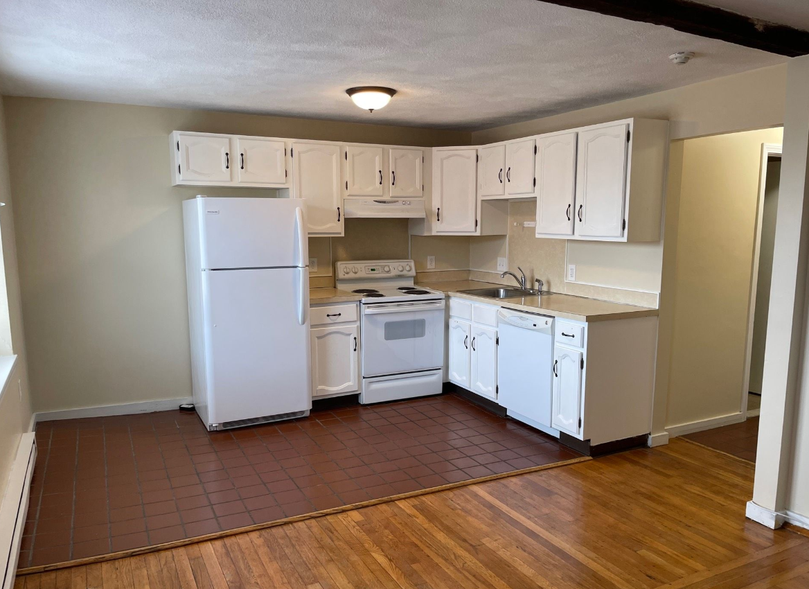 31 Chelsea St, East Boston