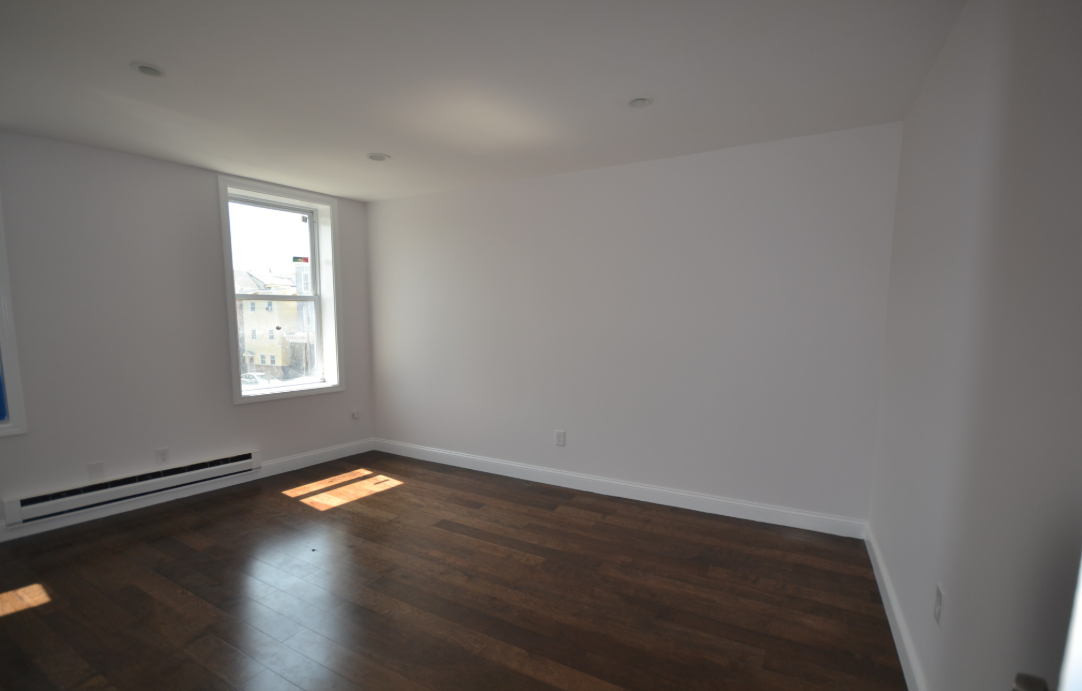 212 Maverick St, East Boston