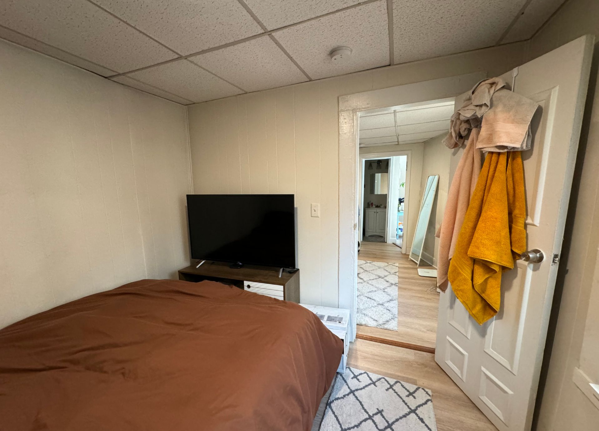 33 Chelsea St, East Boston