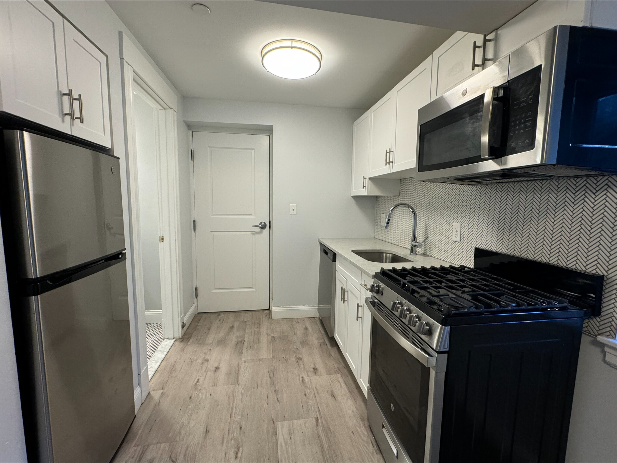 233 Lafayette St, Salem