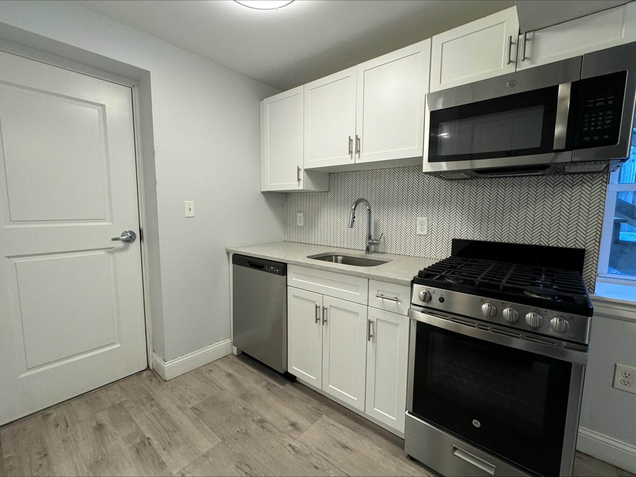 233 Lafayette St, Salem