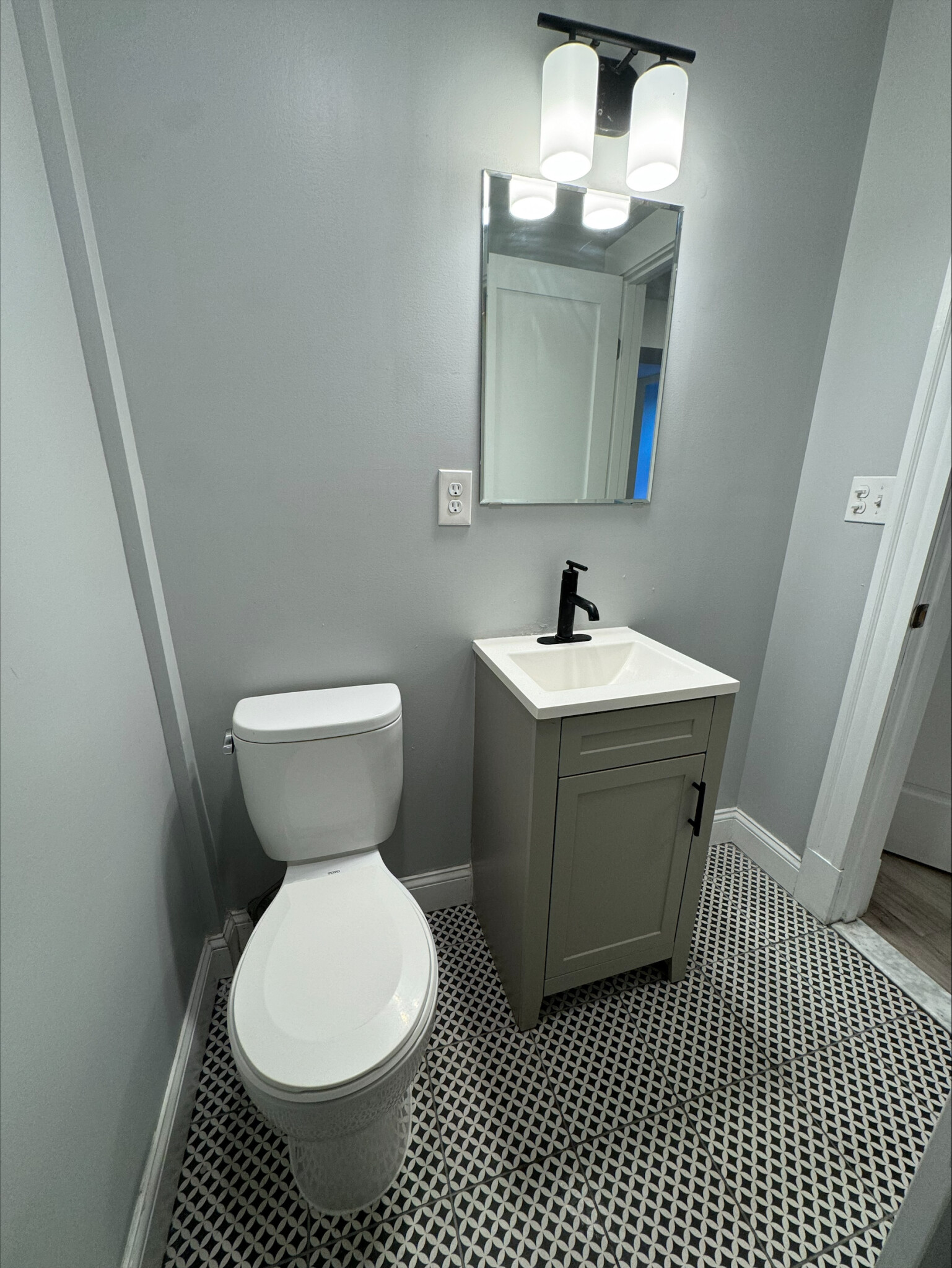 233 Lafayette St, Salem