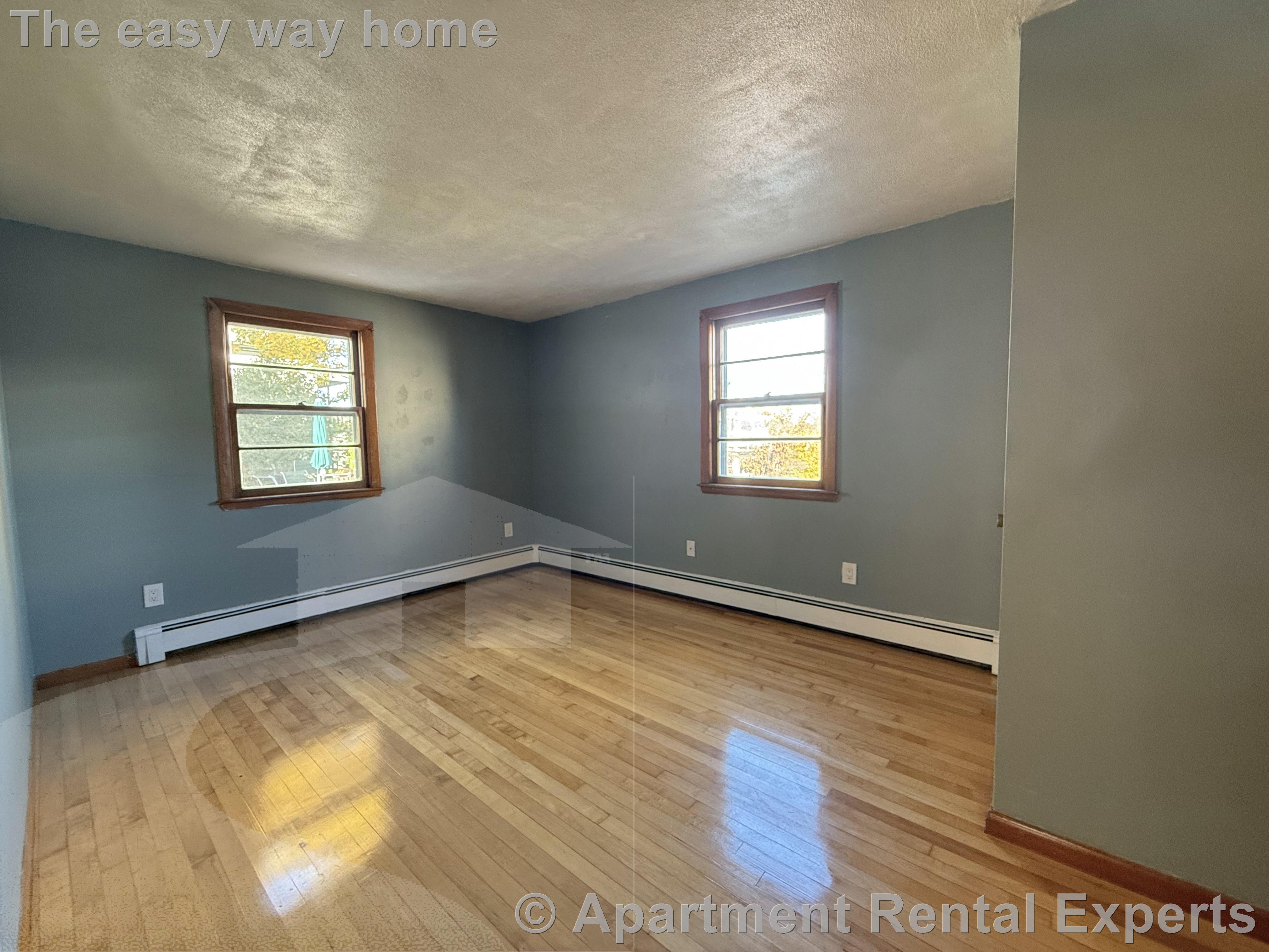 35 Ware St, Teele Square