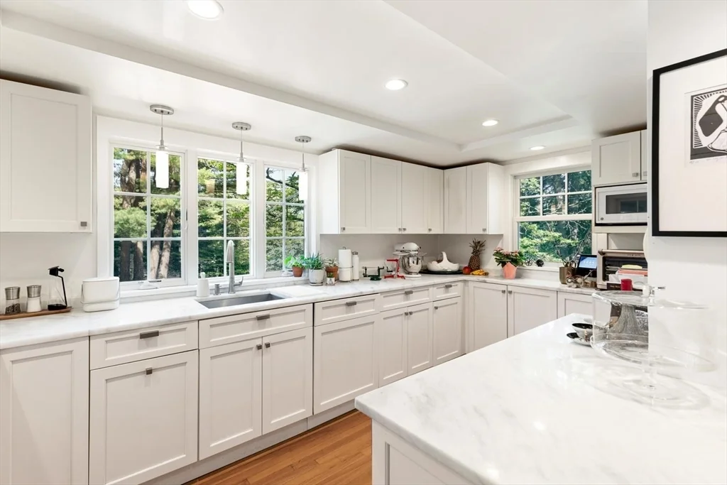368 Main St, Lynnfield