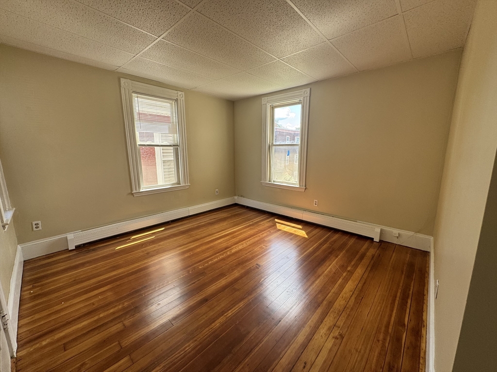 71 Harborview St, Dorchester