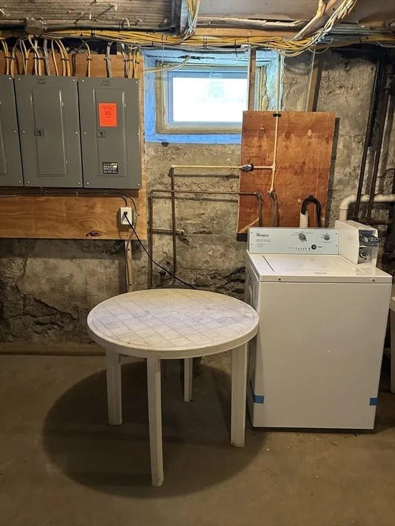 120 Walnut St, Fall River