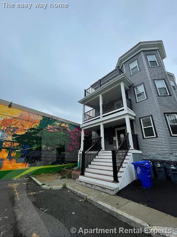 17 Harvard Ter, Allston