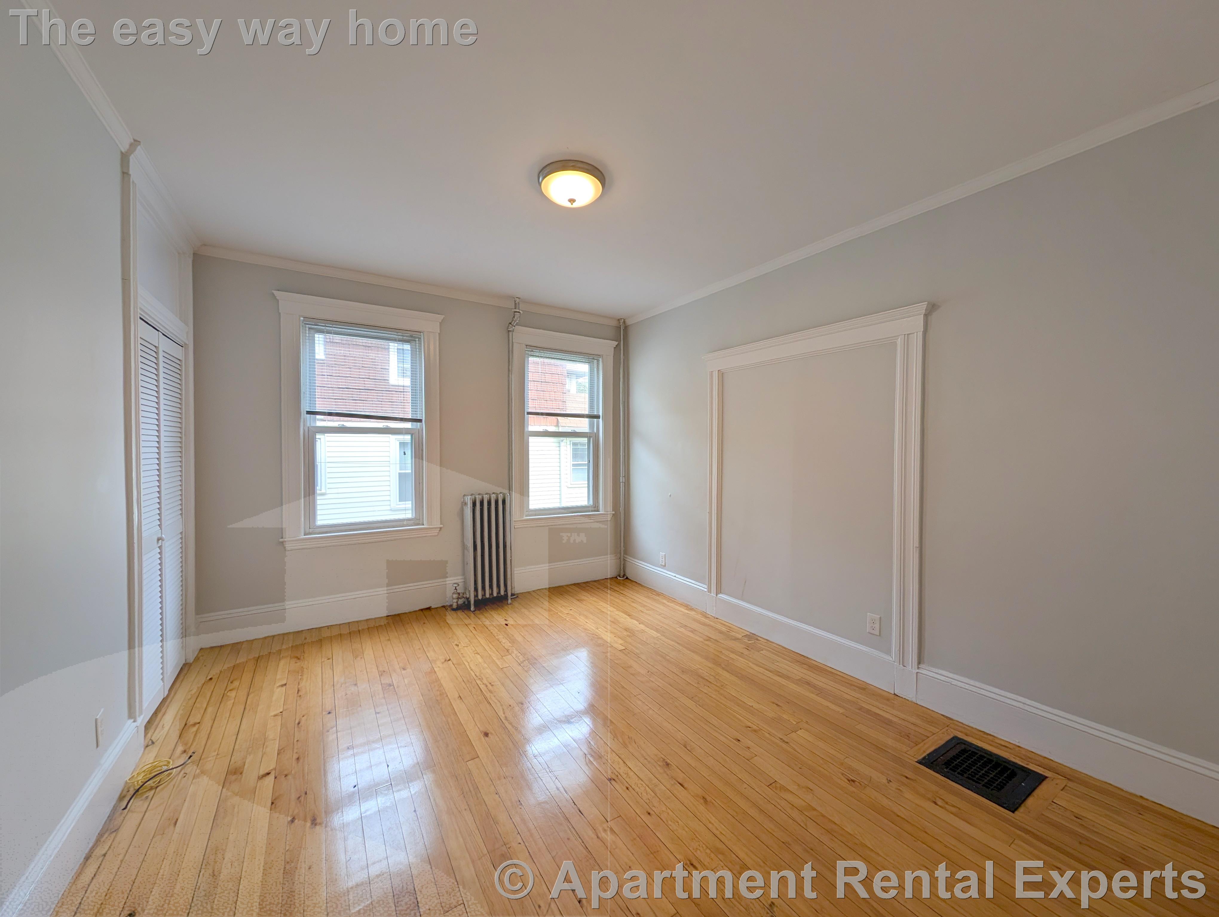 13 Farragut Ave, West Somerville