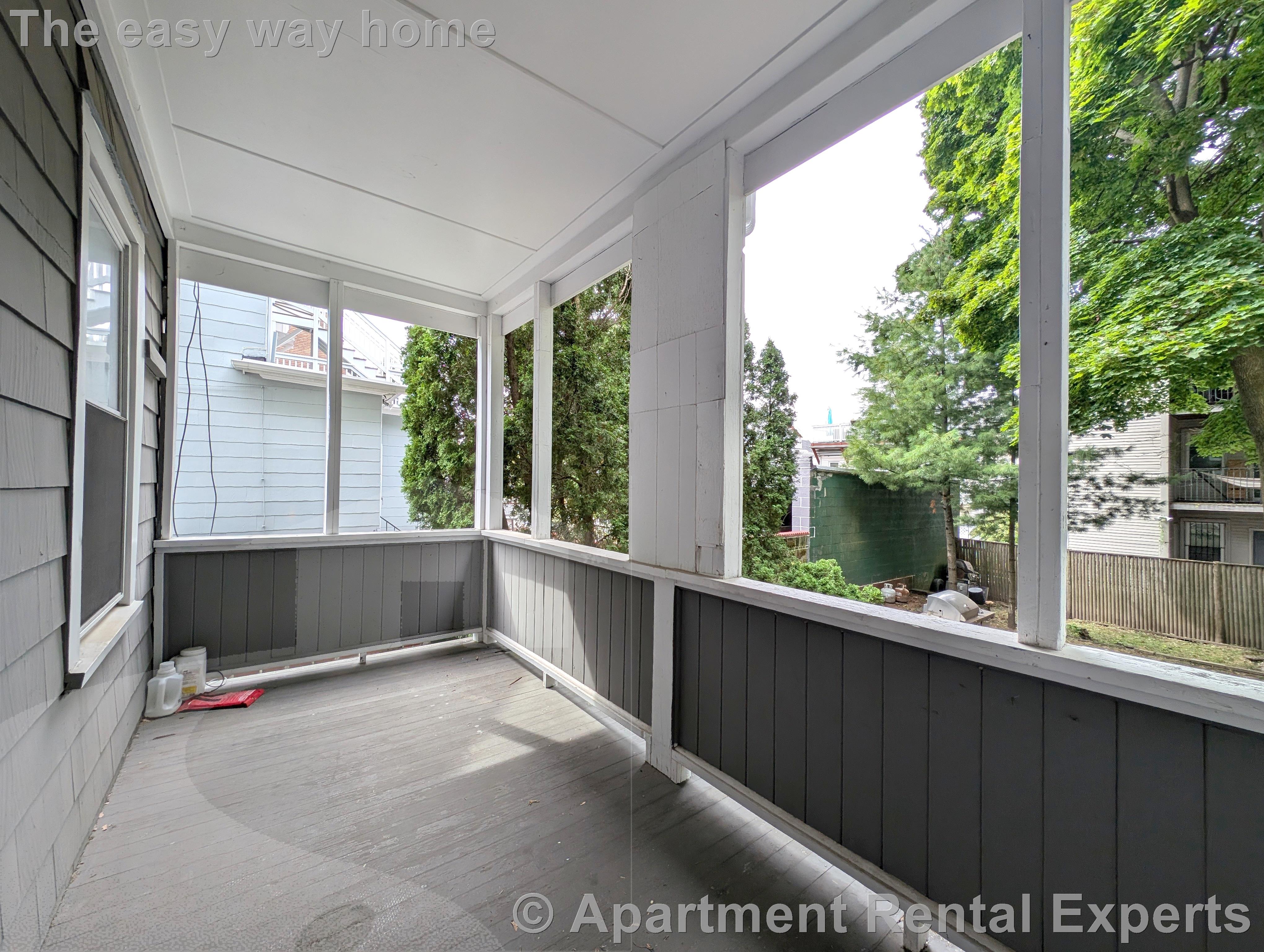 13 Farragut Ave, West Somerville