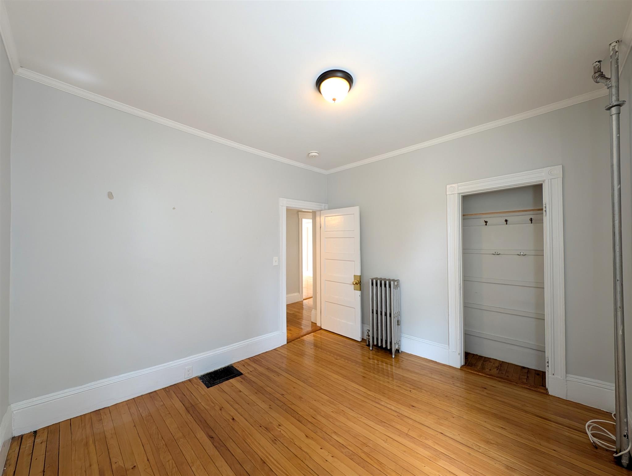 15 Farragut Ave, West Somerville