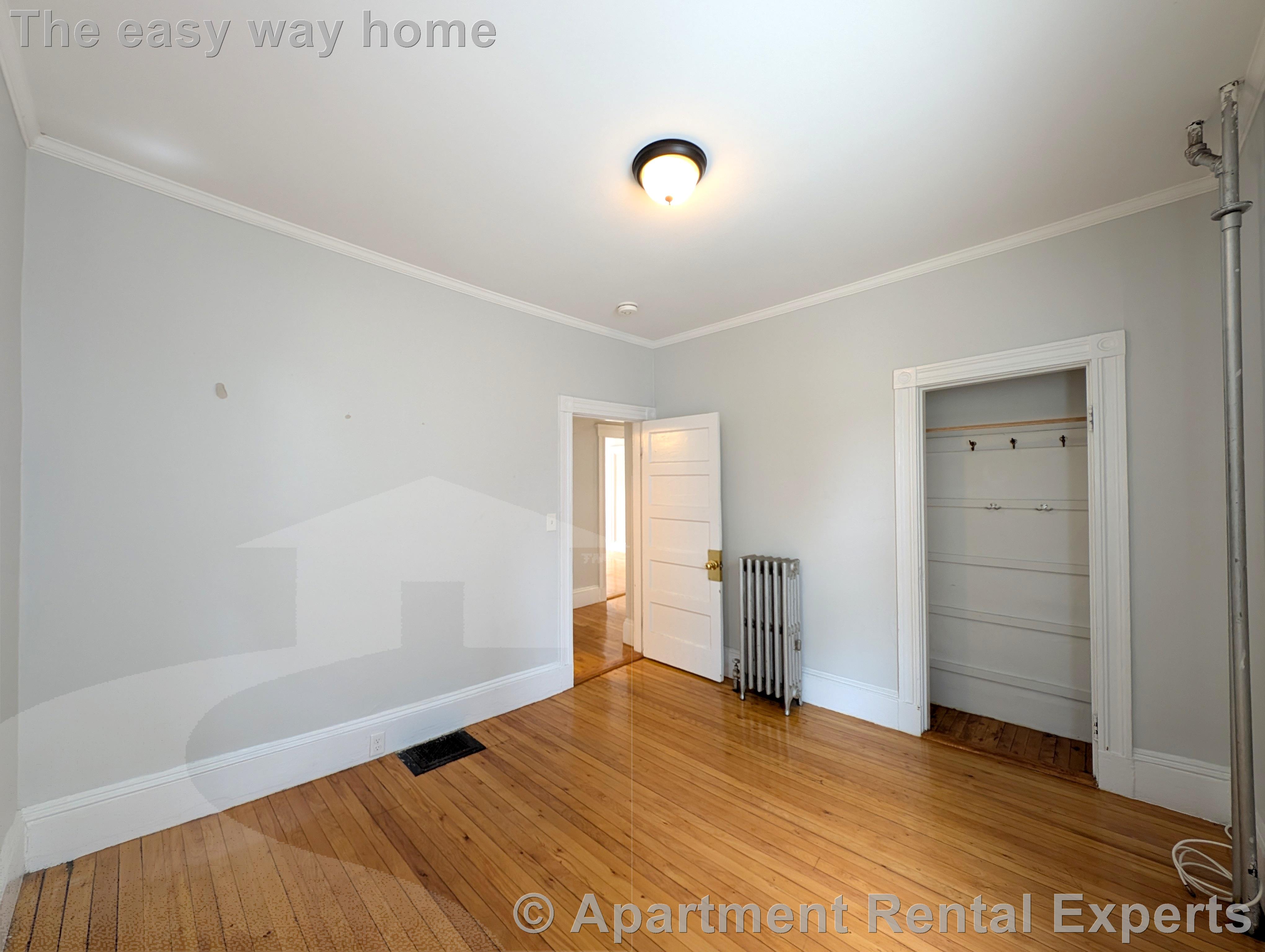 13 Farragut Ave, West Somerville