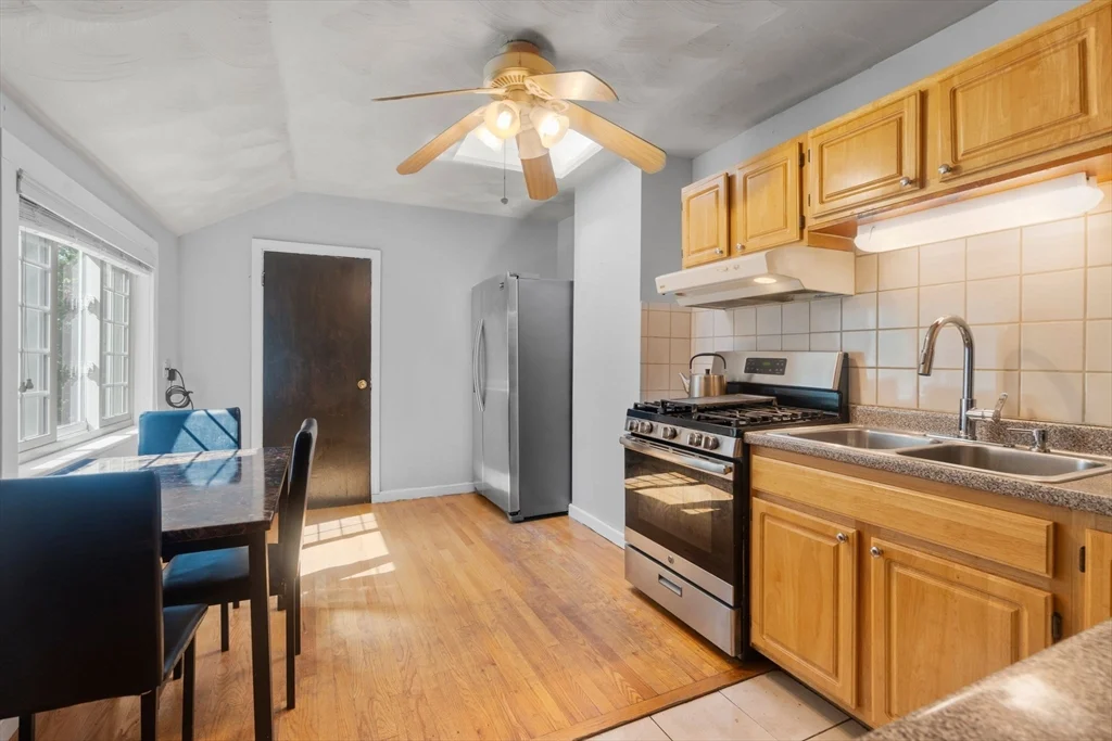 101 Mount Pleasant Ave, Roxbury