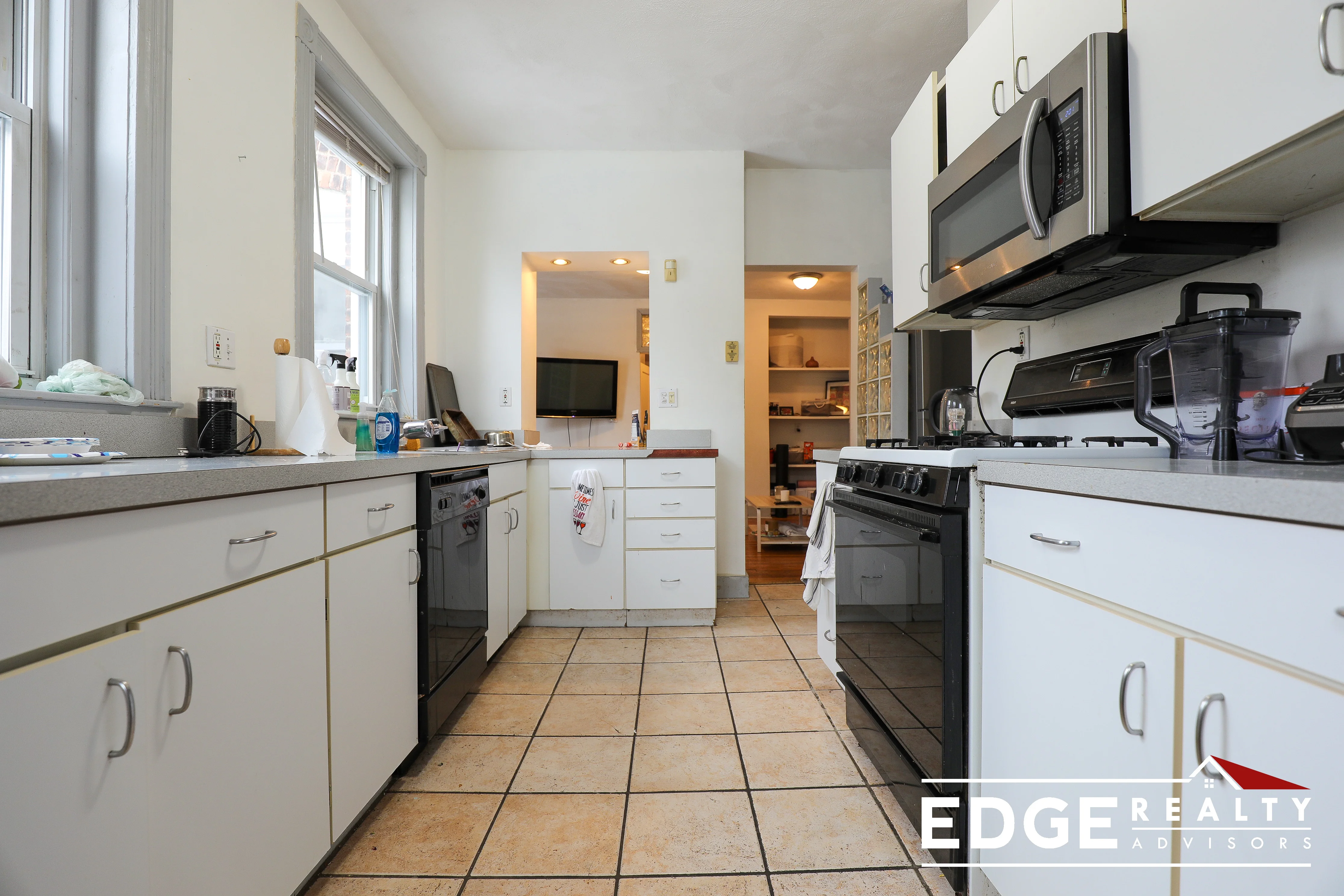 38 Park Vale Ave, Allston