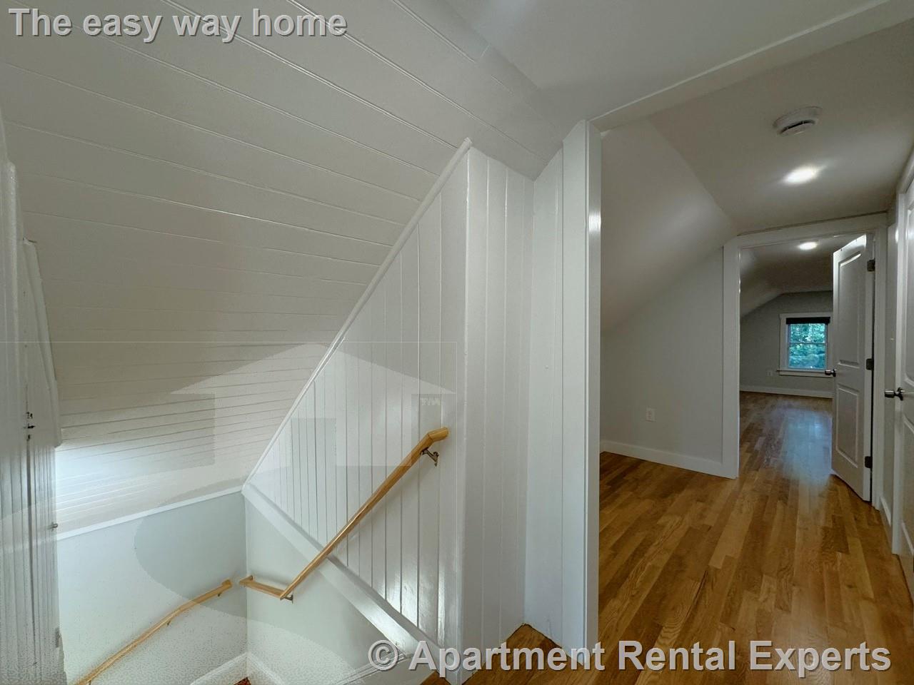 22 Harris Rd, Medford