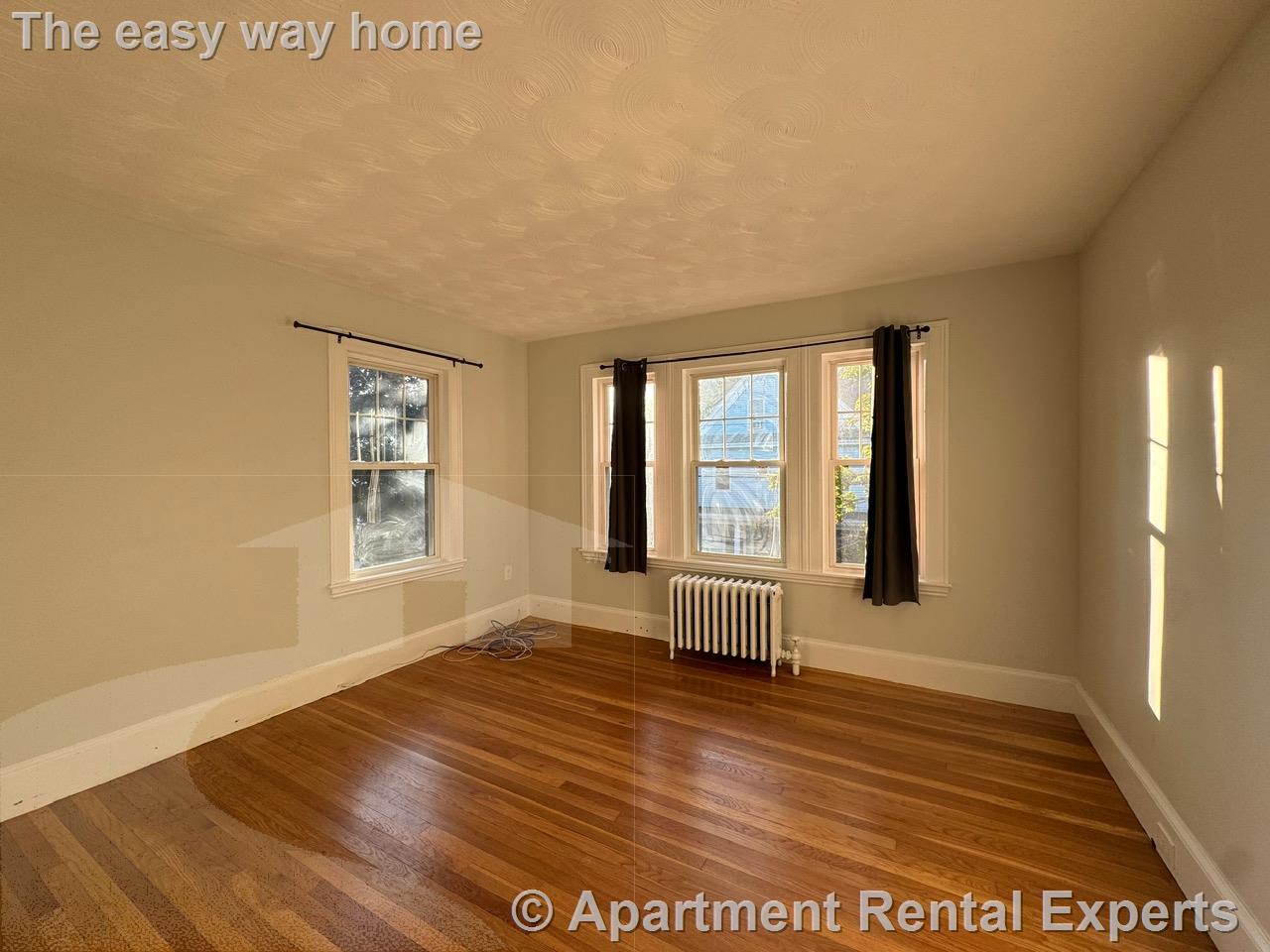 22 Harris Rd, Medford