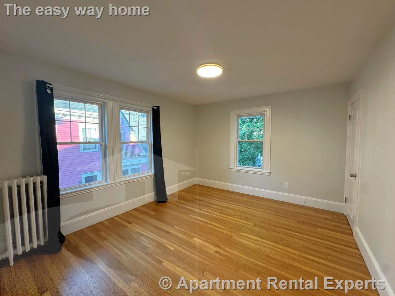 22 Harris Rd, Medford