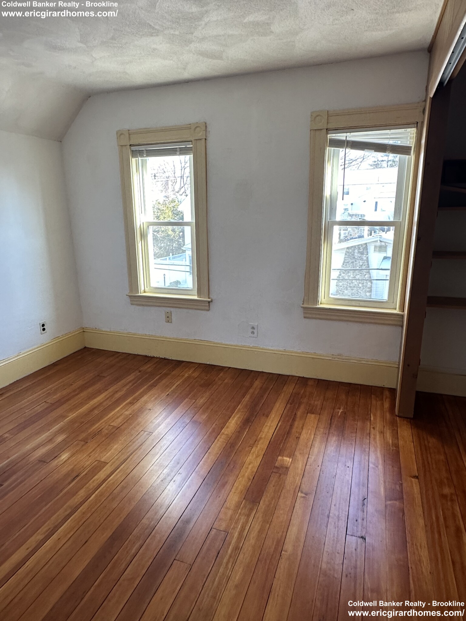 80 Upland Rd, Belmont