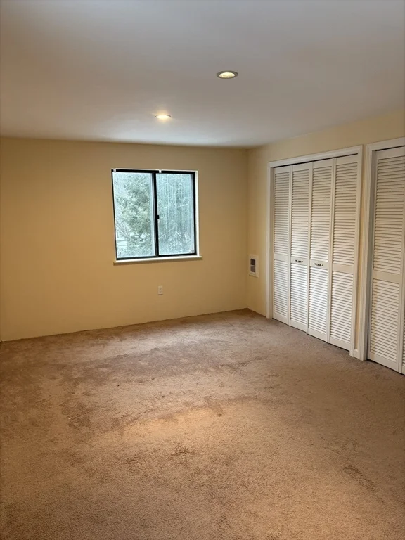 29 Village Rock, Natick