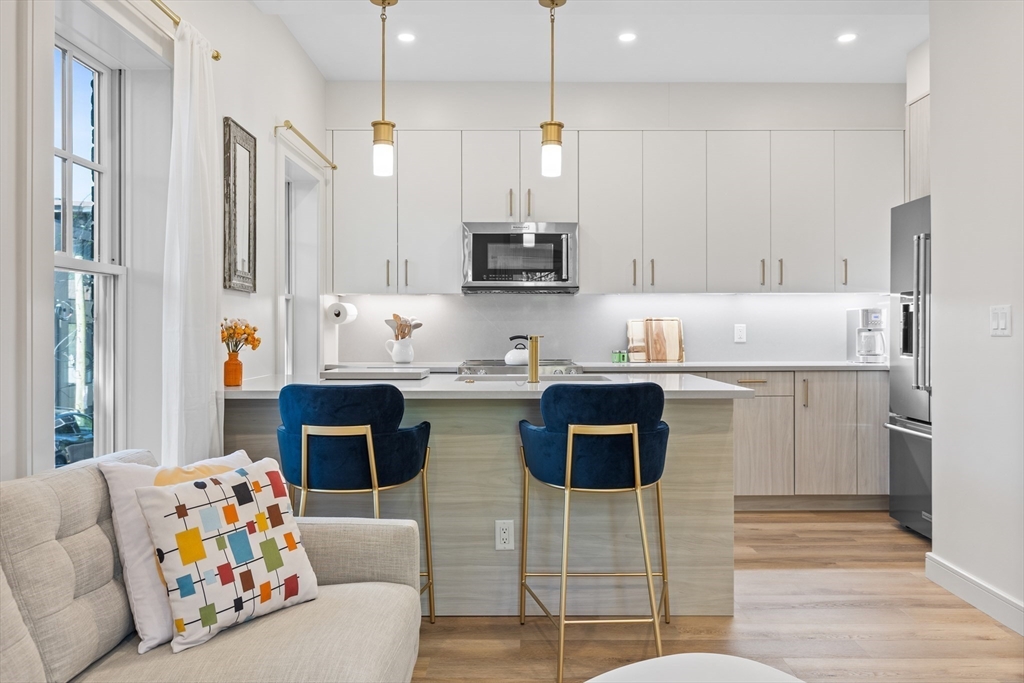 46 Lancaster Ter, Corey Hill