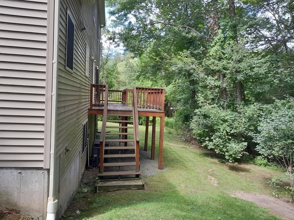 373 Littlefield Ln, Marlborough