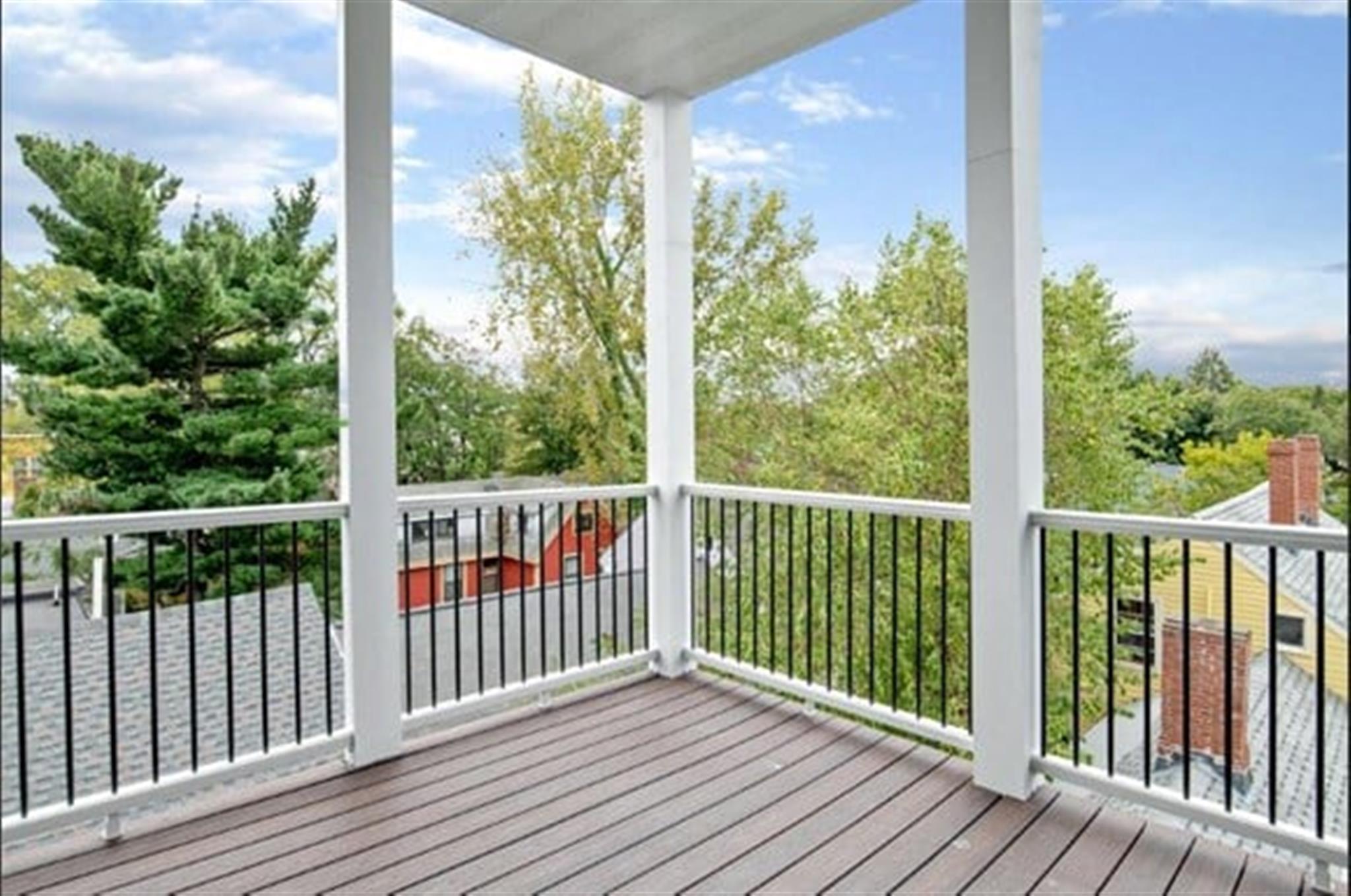 22 Magazine St, Cambridgeport