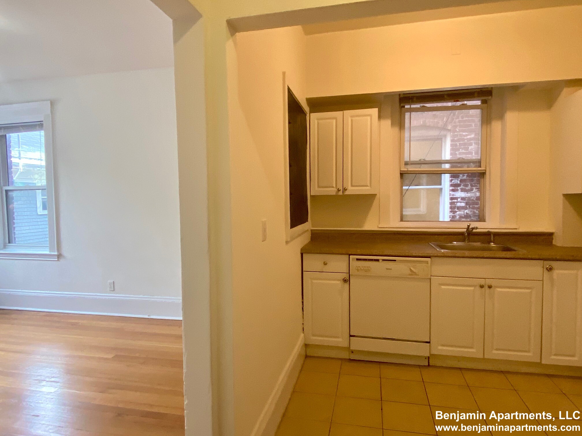 71 Brighton Ave, Allston