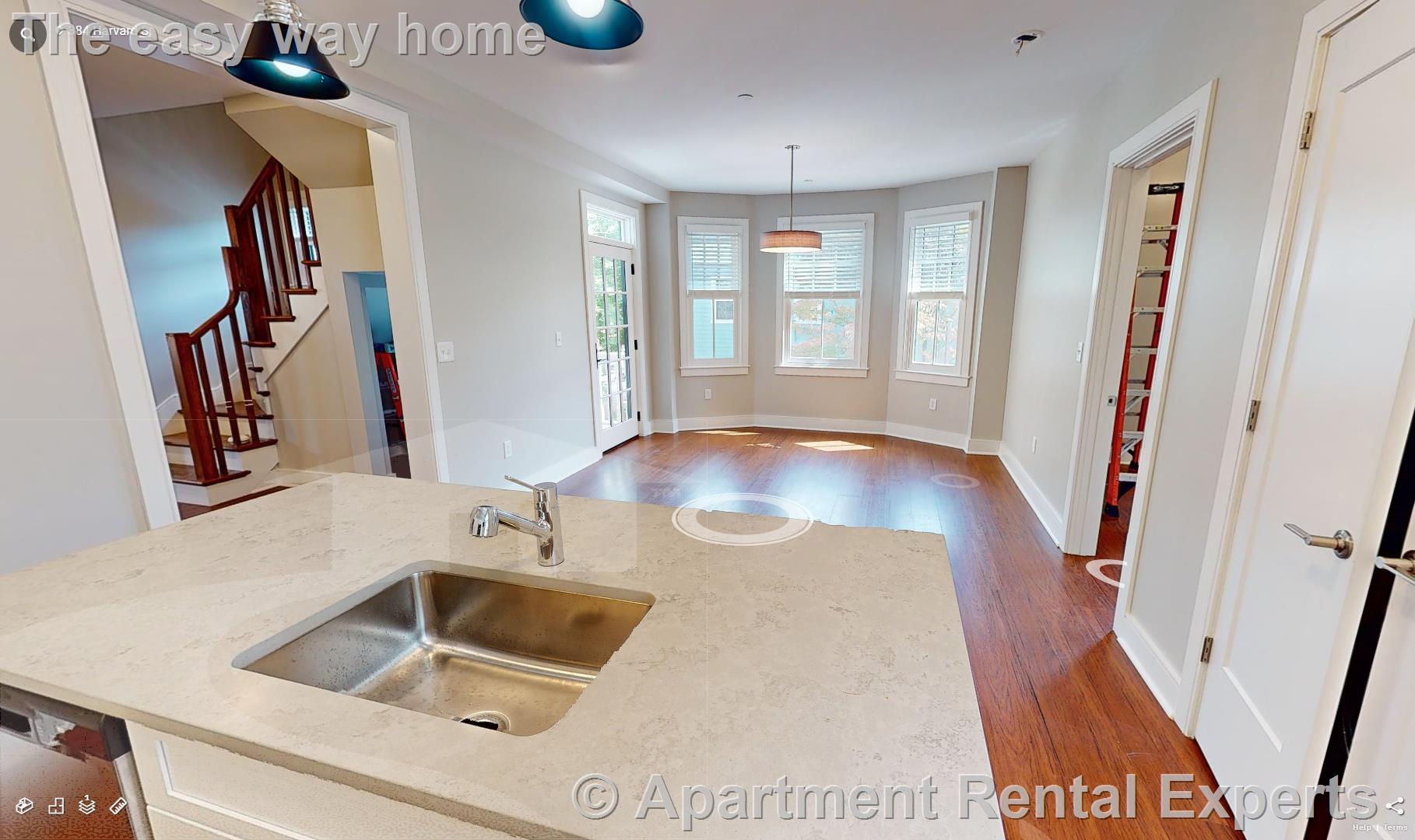 384 Harvard St, Harvard Square