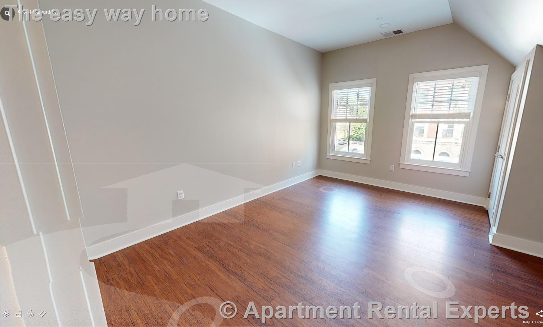 384 Harvard St, Harvard Square