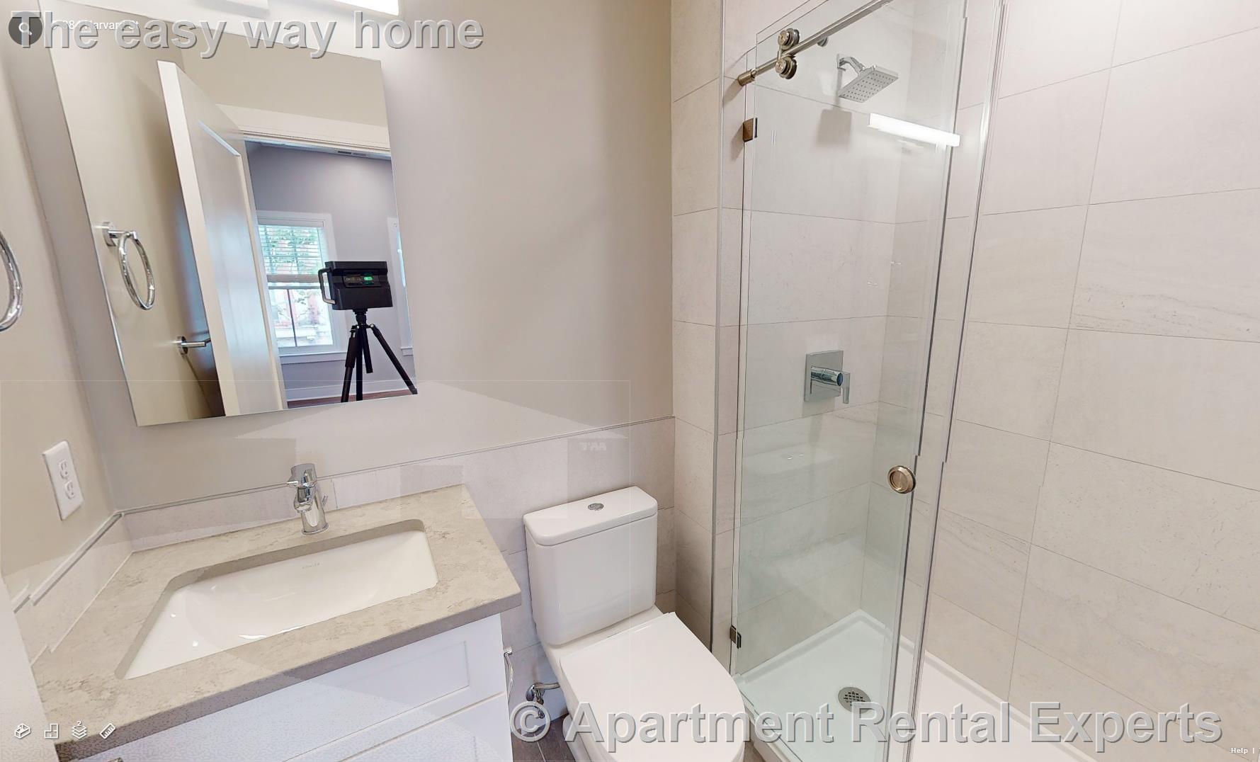 384 Harvard St, Harvard Square