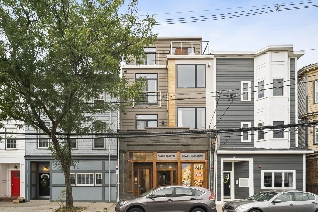 303 Sumner St, East Boston