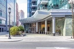 22 Liberty Dr, Seaport District