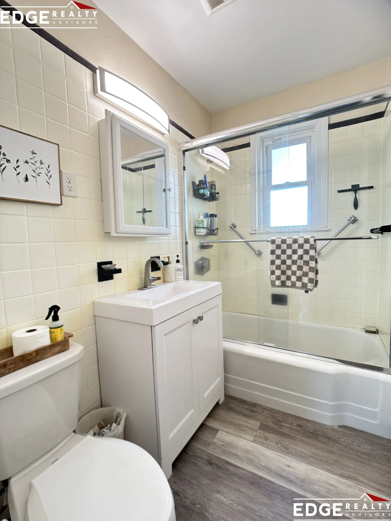 58 Hunnewell Ave, Oak Square