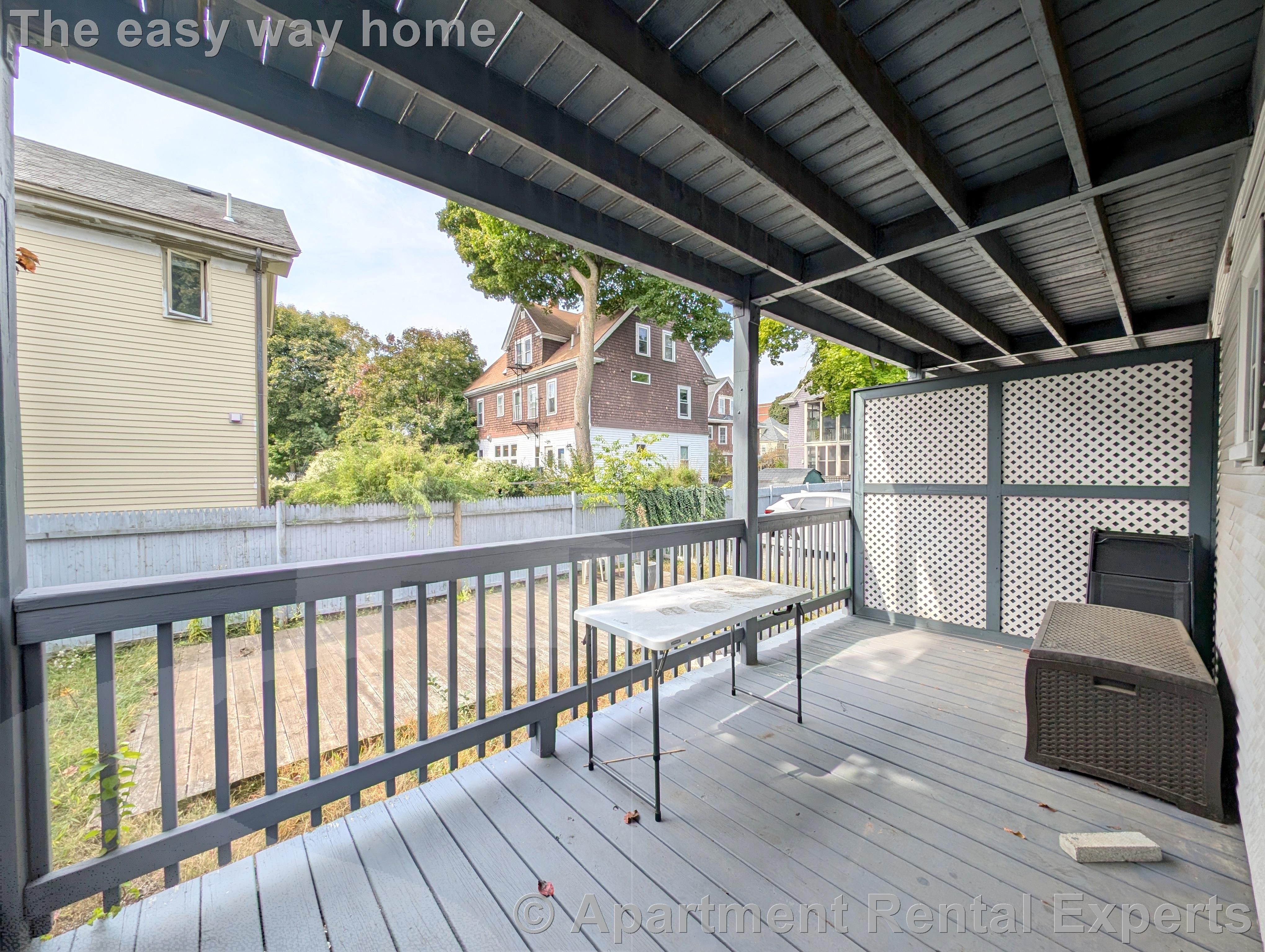 5 Locke St, Davis Square