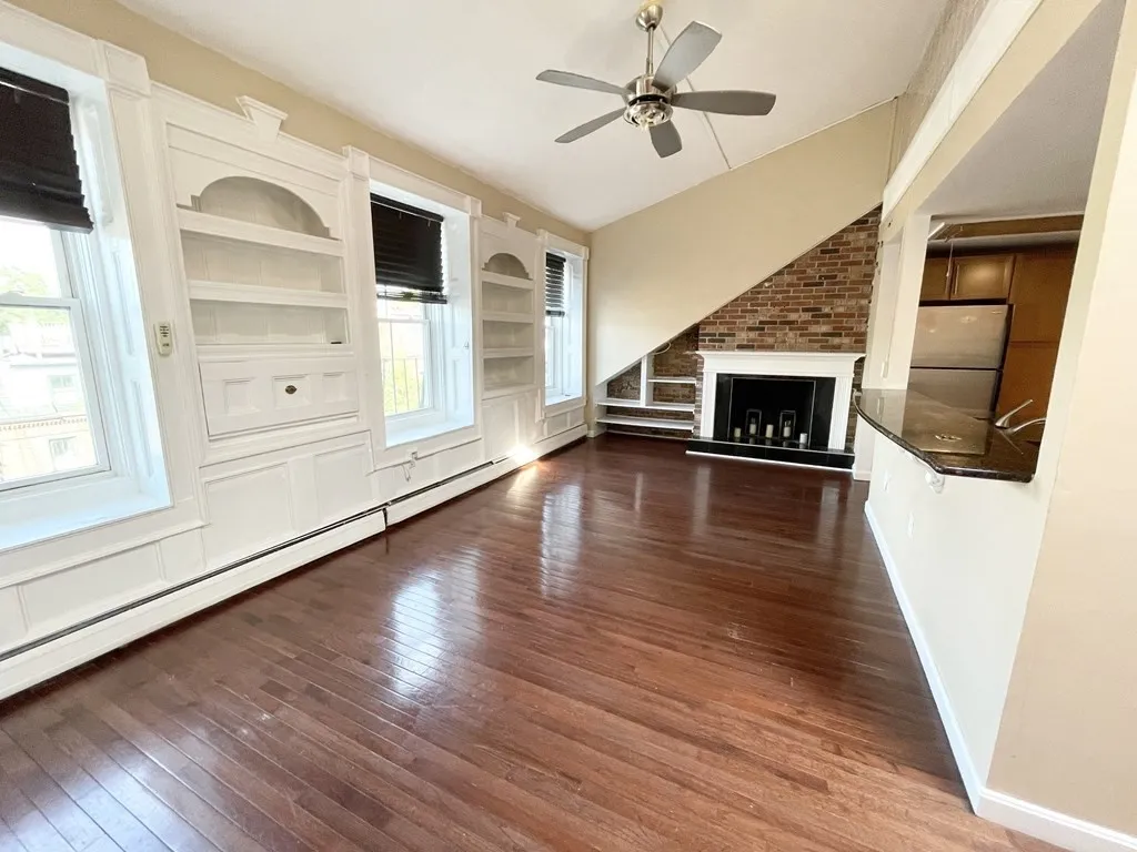 670 Massachussetts, South End