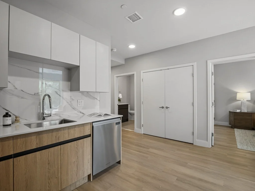 249 Corey Rd, Corey Hill